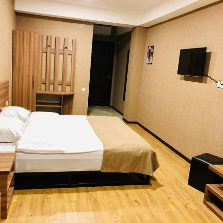 Lords Hotel Tbiliszi Kültér fotó