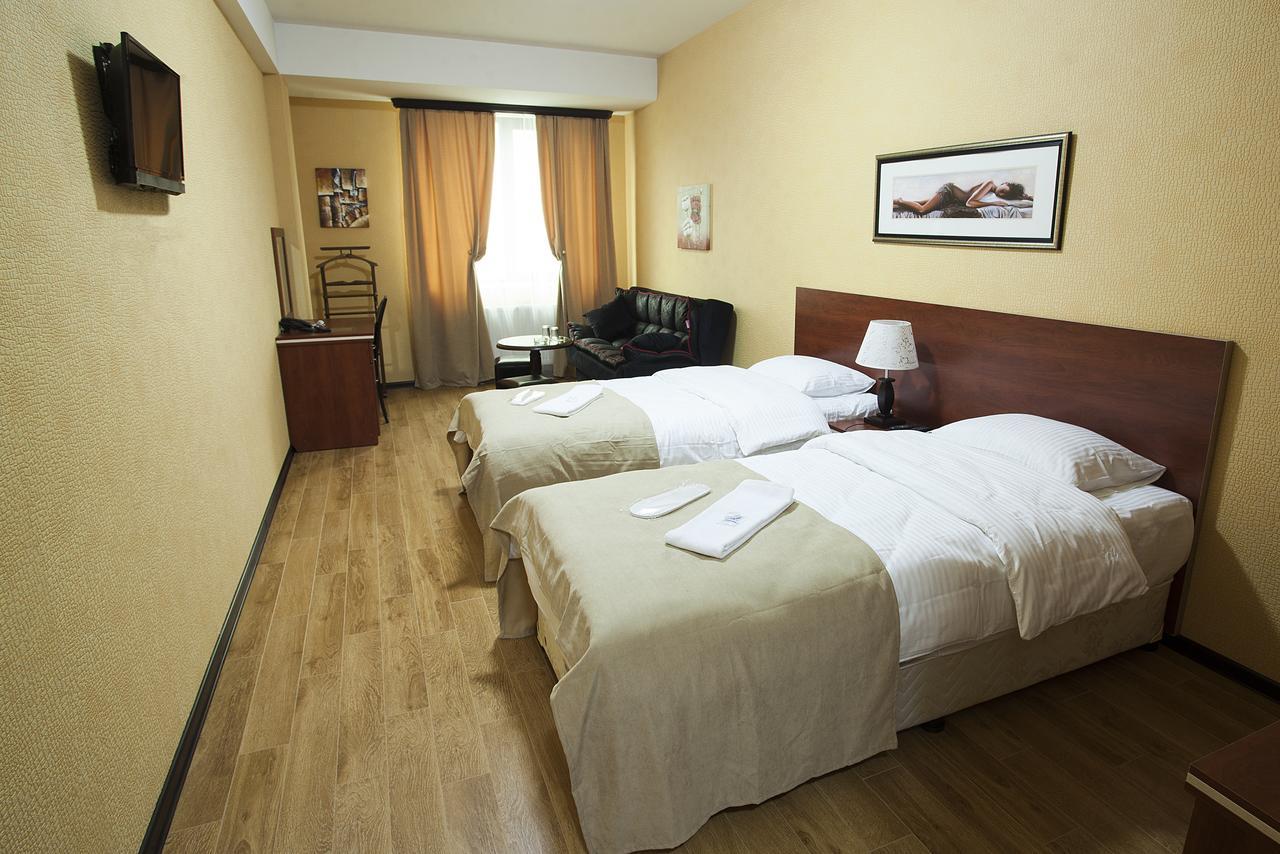 Lords Hotel Tbiliszi Kültér fotó