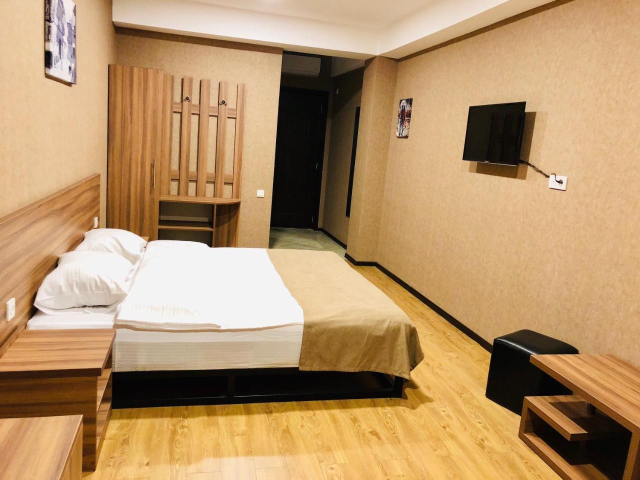 Lords Hotel Tbiliszi Kültér fotó
