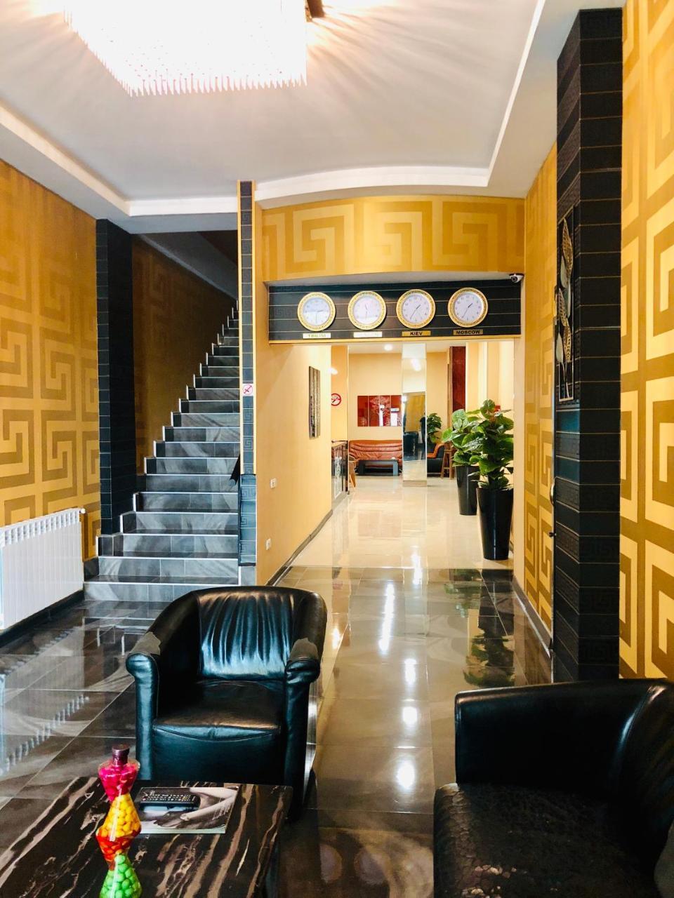 Lords Hotel Tbiliszi Kültér fotó