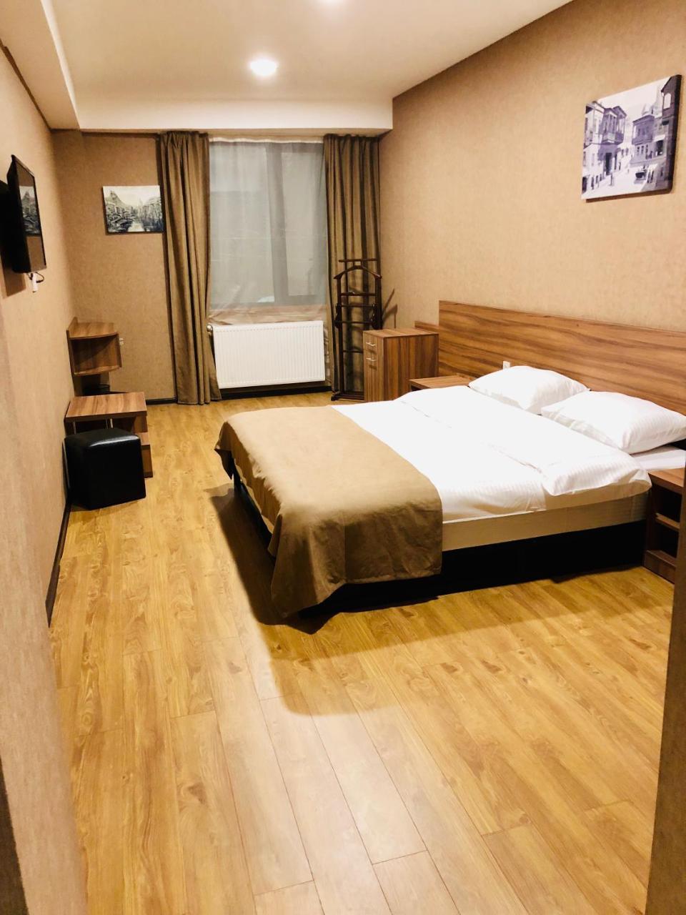Lords Hotel Tbiliszi Kültér fotó